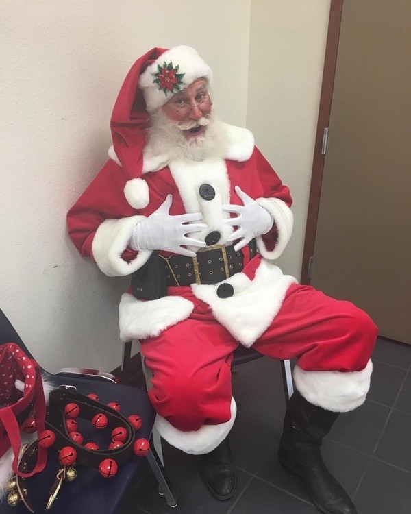 red sled santa visit