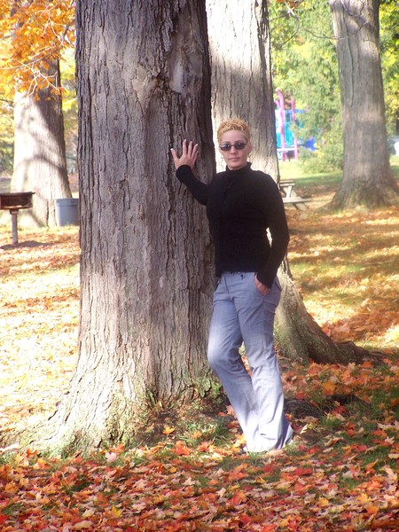 Leslie Rae