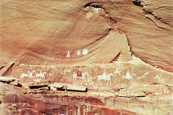 Petroglyphs in Canyon de Chelley