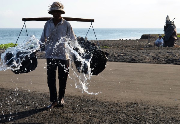 Making salt in Bali