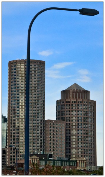 Overlooking Lamppost, Boston
