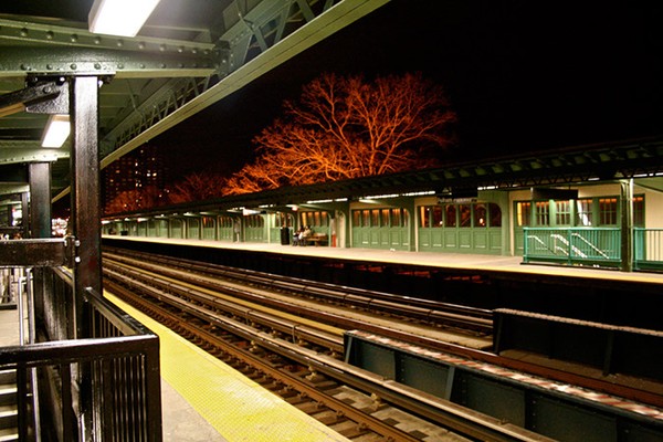 Pelham Station