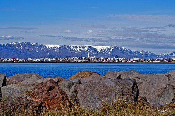  MT.Esja and Hallgrímskirkja ....