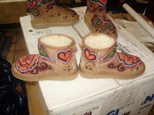 Airbrushed UGGS
