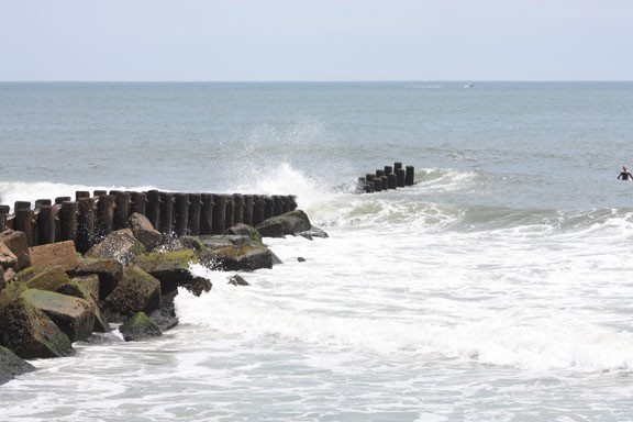 Crashing Jetty