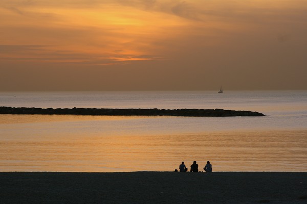 “As I gaze upon the sea...