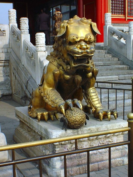 Male Foo Dog
