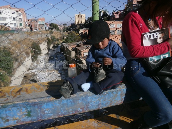 Poniendo los zapatitos