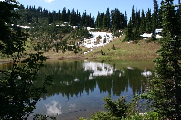 Tipsoe Lake and Secret Sister