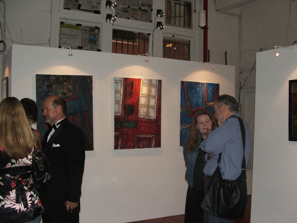 Show Image