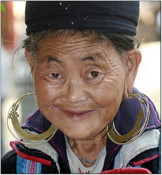 Hmong Traders
