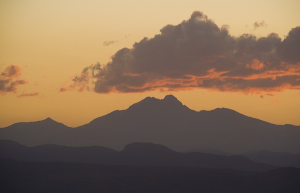 I Dream A Mountian