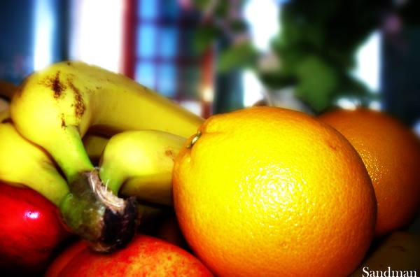 A bowl of fruit