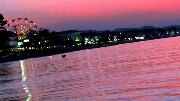 Love comes with the sunset!