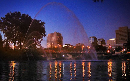 Jet d'Eau at Forks of the Thames