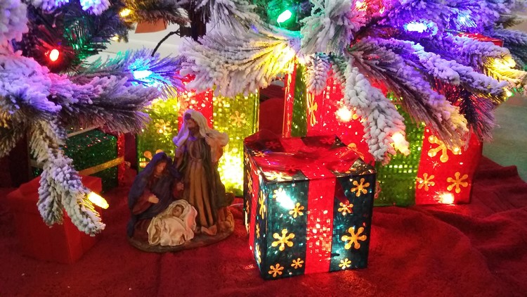 MERRY  CHRISTMAS  DEAR  AW FRIENDS