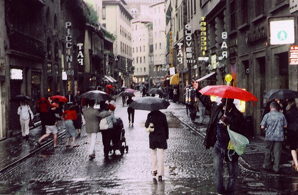 RedUmbrellaInTheRain FlorenceItaly2002
