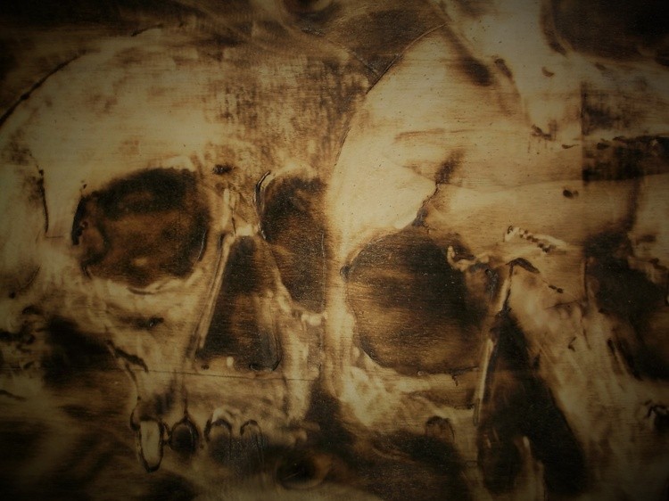 Srorched Skulls  (10)