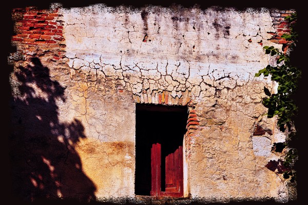 Cracked Wall