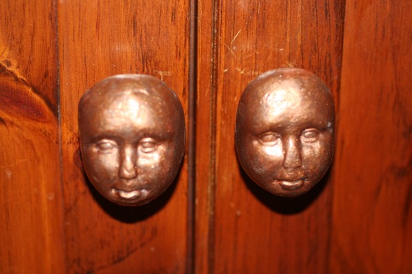 cabinet pulls