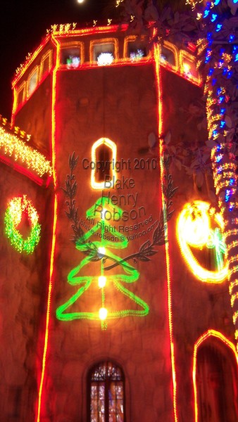 Night Photo Tarragonna Arch Christmas Lights