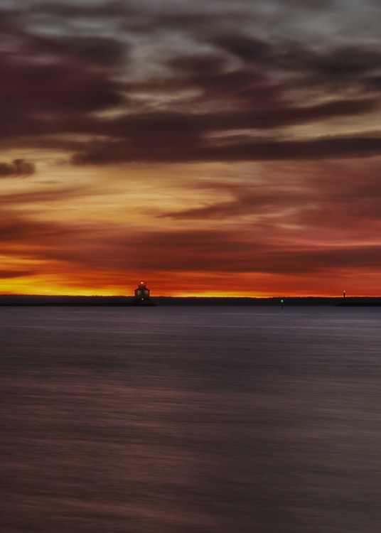 Breakwall Lighthouse No 3 Color Version