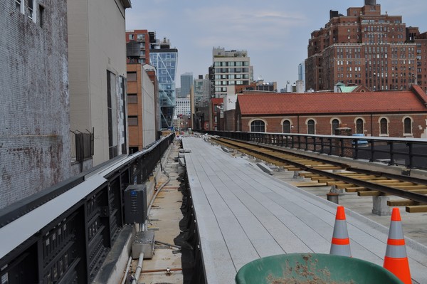 tracks of the pasts