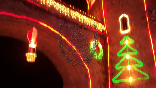 Night Photo Tarragonna Arch Christmas Lights