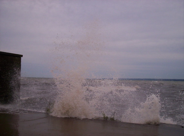 Explosion of Water 