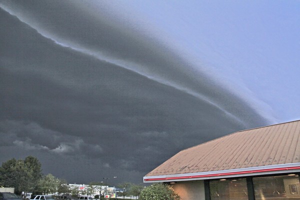 WALL CLOUD