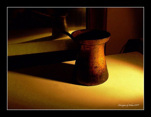 COFFEE POT