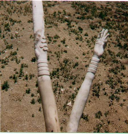 Juba (hands detail)