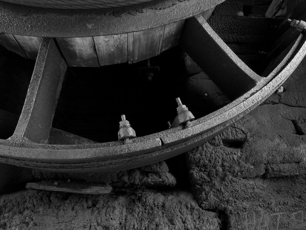 Giant Pulley Wheel