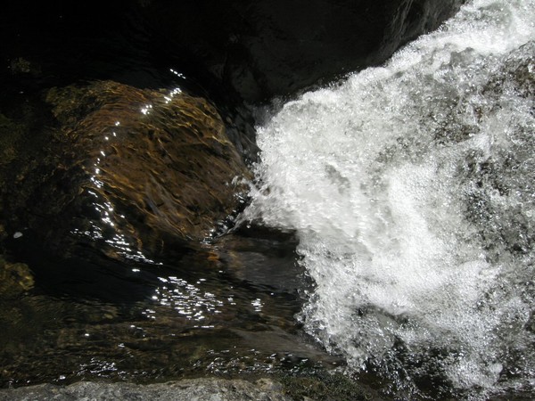 Dancing Water