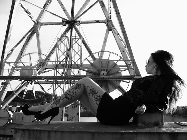 Black & withe