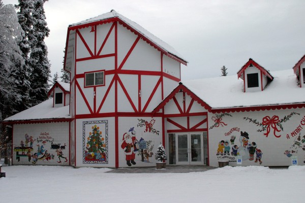 SANTS GIFT SHOP IN NORTH POLE AK