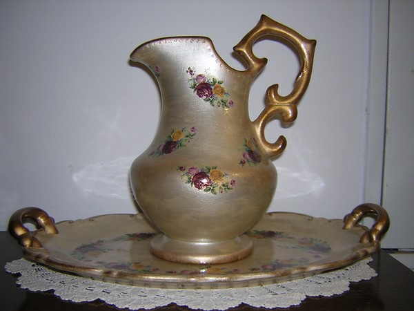 jug&tray