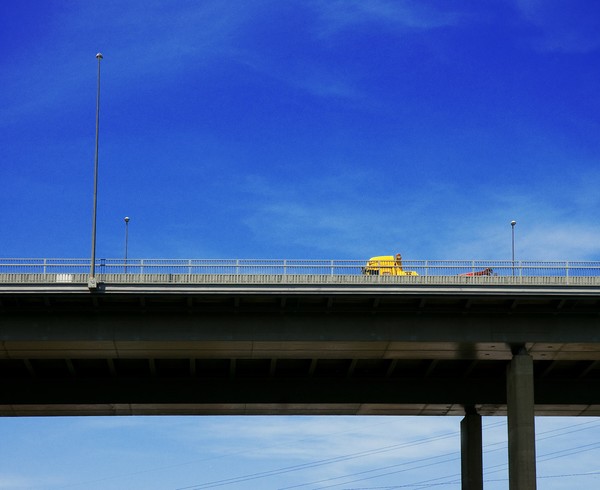 Yellow_tow_Truck