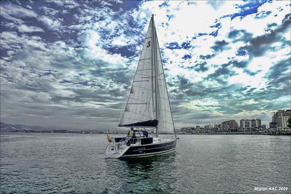 Barco de vela Santander España