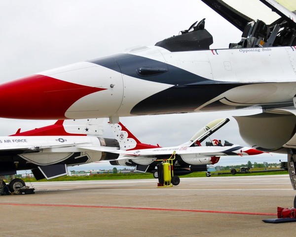 Thunderbirds!