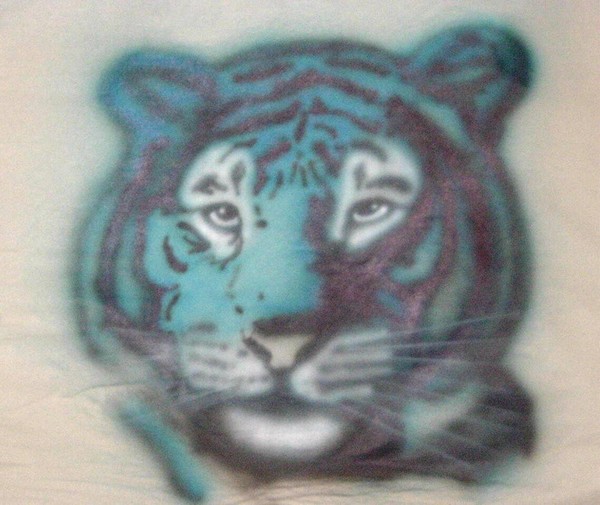airbrushed blue bengal 7