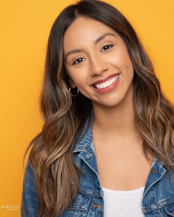 Aly+commercial+headshot