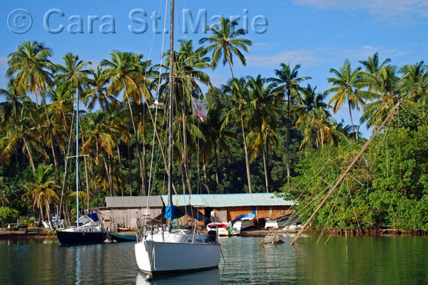 Sinking sails in Marigot Bay