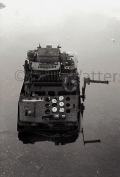 Broken typewriter