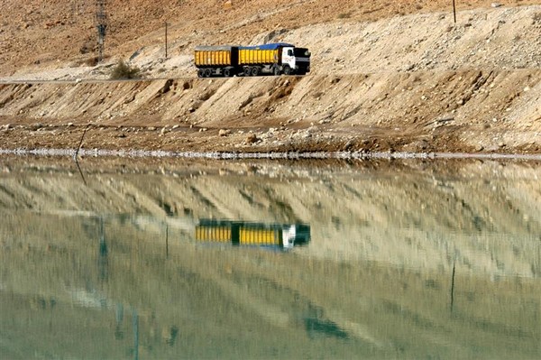 reflection in the dead sea