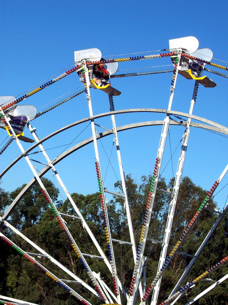 Hey! Is there anybody turning This wheel?