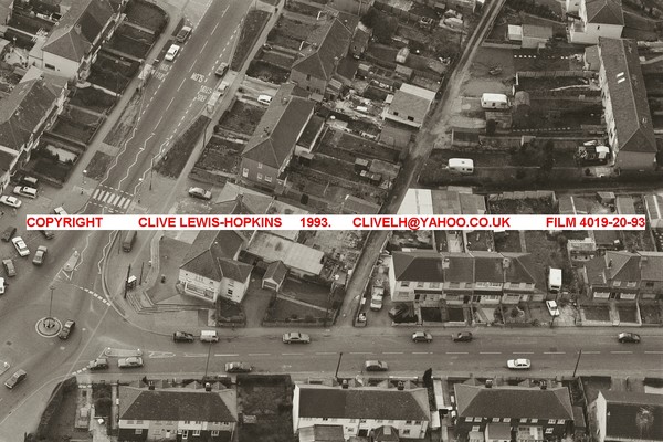 Aerial photo Spring Hill, Kingswood near the shop.