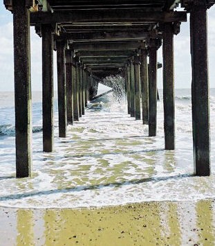 under peir