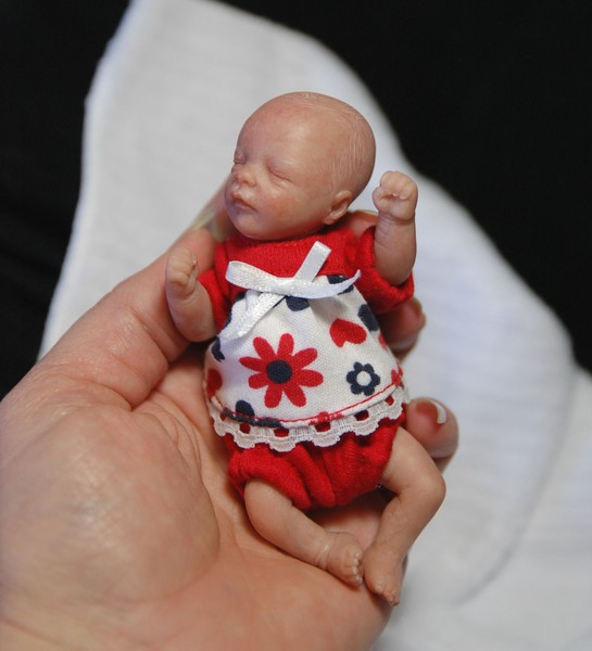 Baby Chloe petite 4 1/4