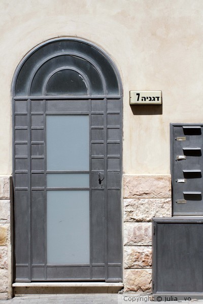 DETAILS OF THE CITY